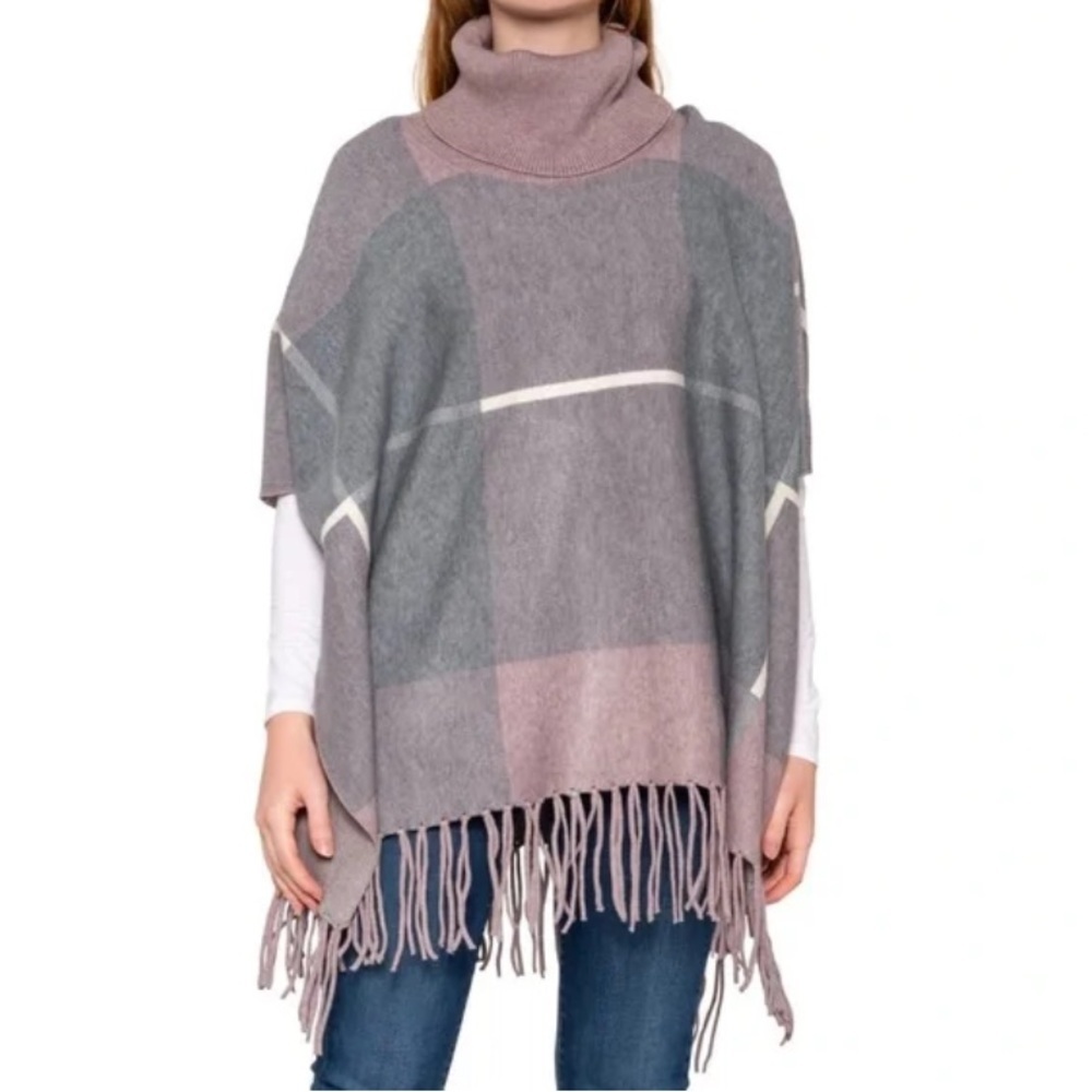 House of Harlow 1960 Dusty Rose and Gray Turtleneck Fringe Poncho